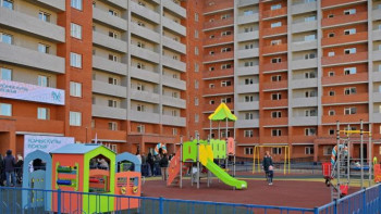 Фотография к новости: Павлодарда кезекте тұрған 300-ге жуық адам баспана алды