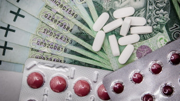 Фотография к новости: Еліміздің көтерме және бөлшек дәріхана желісінде дәрі-дәрмек бағасын қалай реттеуге болады?