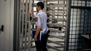 Фотография к новости: Жыл басынан бері жол ережесін 27 рет бұзған жүргізуші қамалды