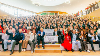 Фотография к новости: Кәсіпкер құны 20 млн доллар тұратын активтерін қазақстандық балаларға берді