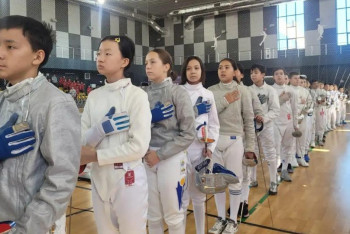 Фотография к новости: Астанада семсерлесуден республикалық турнир өтіп жатыр