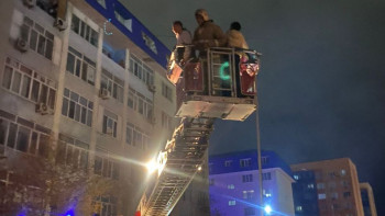 Фотография к новости: Атырауда өртенген үйден әйел адамның денесі табылды