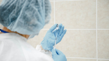 Фотография к новости: Ақтөбе облысында 16 490 қыз балаға вакцина салынады