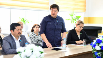 Фотография к новости: Сенаторлар АЭС рөлі туралы айтты