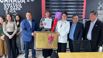 Фотография к новости: Шымкентте ҚХА-ның "Ассамблея. Праламент. Мәслихаттар" жобасы аясында өндіріс озаттары марапатталды