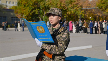 Фотография к новости: Болашақ әскери дәрігерлер Отанға адал қызмет етуге ант берді
