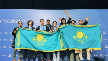 Фотография к новости: Қазақстандық оқушылар робототехникадан үш дүркін әлем чемпионы атанды