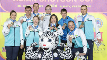 Фотография к новости: Стенд атудан Азия кубогында Қазақстан құрамасы 1-орын алды