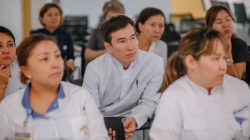 Фотография к новости: Жыл басынан бері 1300-ден астам медицина қызметкері түрлі дағдыларды меңгерді