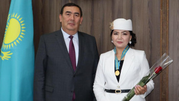 Фотография к новости: Таразда көпбалалы аналар марапатталды