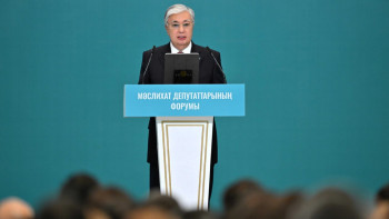 Фотография к новости: Билікте әйелдердің қатары көбейе түсті - Президент