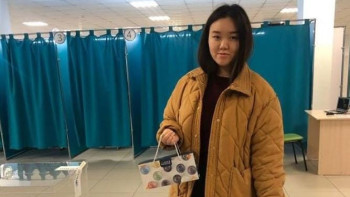 Фотография к новости: 18 жастағы астаналықтар референдумда алғаш рет дауыс берді