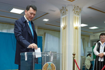 Фотография к новости: Референдум 402 күн талқылауда болды - Қарин