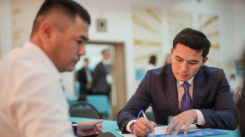 Фотография к новости: Туризм және спорт министрі референдумда дауыс берді