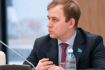 Фотография к новости: Мәжіліс депутаты референдумның нәтижесі жөнінде пікір білдірді