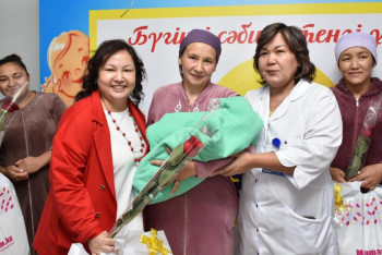 Фотография к новости: Референдум күні туылған сәбилер саны бойынша қай өңір көш бастады