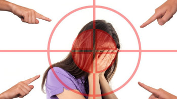 Фотография к новости: “Картама 10 мың жібересің”. ШҚО-да оқушыға буллинг жасаған қыздардың видеосы тарады