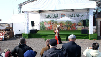 Фотография к новости: Астанадағы жәрмеңкеге 900 тоннадан астам өнім әкелінеді