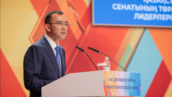 Фотография к новости: Әшімбаев: Әртүрлі мәдениеттер мен діндер өкілдері арасындағы диалогты дамыту өте маңызды