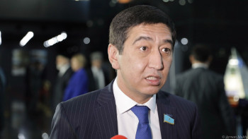 Фотография к новости: Ринат Зайытов ЛГБТ-ны насихаттауға толықтай тыйым салуды талап етті