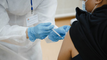 Фотография к новости: 22 мыңнан астам жеткіншекке папиллома вирусына қарсы екпе салынды