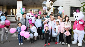 Фотография к новости: Қарулы күштер әскери қызметшісінің отбасында тоғызыншы нәресте дүниеге келді