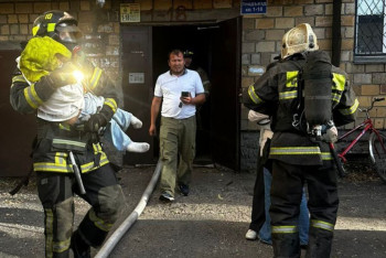 Фотография к новости: Өрттен 3 адам құтқарылды