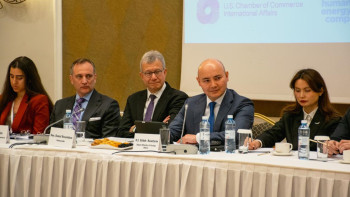 Фотография к новости: Вице-министр АҚШ сауда миссиясының делегациясымен кездесті