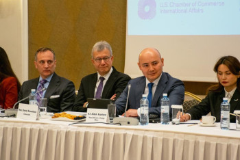 Фотография к новости: Вице-министр АҚШ сауда миссиясының делегациясымен кездесті