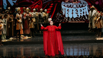 Фотография к новости: «Астана Опера» театрында опера сахнасы жарық жұлдызының мерейтойлық кеші өтті