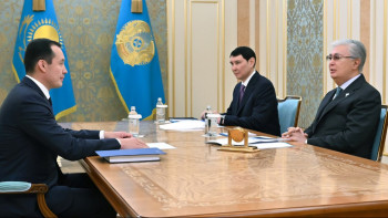 Фотография к новости: Президент «QazaqGaz» ҰК» басқарма төрағасын қабылдады