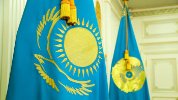 Фотография к новости: Қазақстан азаматтығын алатындарға қазақ тілін білу міндеттелді