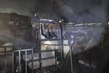 Фотография к новости: "Резеңке қолғап пен канистра": Шерзаттың өртеніп кеткен үйінен айғақ заттар табылды