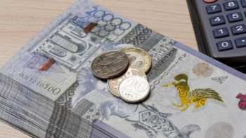 Фотография к новости: Жұмысынан айырылуына байланысты 236 мыңнан астам адам МӘСҚ-дан төлем алды