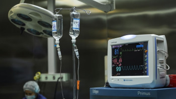 Фотография к новости: Дәрігерлер шабылып қалған үш саусақты орнына келтірді