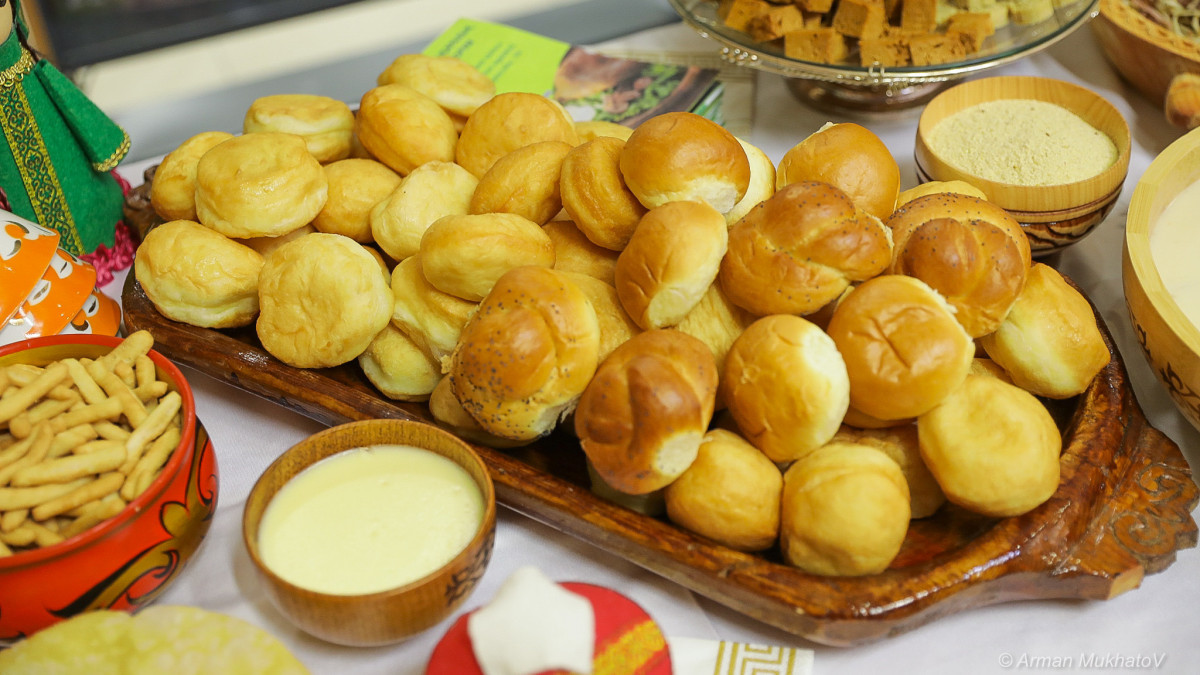  Арман Мухатов  -архив