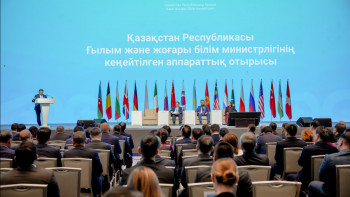 Фотография к новости: CONNECTED конференциясында жоғары білім берудің жаһандық бәсекелестігі талқыланды