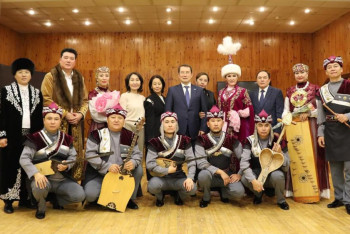 Фотография к новости: Семейлік өнерпаздар Минск төрінде өнер көрсетті