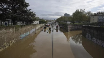 Фотография к новости: Францияның орталығын су басты