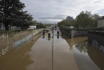 Фотография к новости: Францияның орталығын су басты