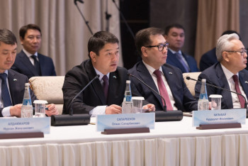 Фотография к новости: Маңғыстау әкімі қазақ-өзбек шекарасында бажсыз сауда аймағын құруды ұсынды