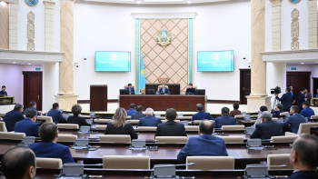 Фотография к новости: Әшімбаев: Республика күні – ғасырларға жалғасқан мемлекеттілігіміздің қайта жаңғыруы