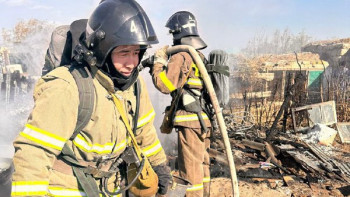 Фотография к новости: Қызылордада өрт сөндірушілер жарылыстың алдын алды