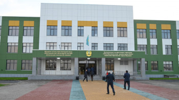 Фотография к новости: Шымкентте екі жайлы мектептің техникалық ашылуы өтті