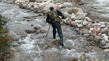 Фотография к новости: Алматыда Ақсай және Қарғалы өзендерінің арнасы тазаланды
