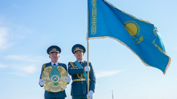 Фотография к новости: Республика күні Шымкент мақтаныш пен бірліктің жаңа символына ие болды