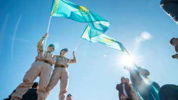 Фотография к новости: Жетісуда Мемлекеттік Ту көтеру патриоттық акциясы өтті