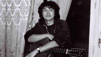 Фотография к новости: Виктор Цойдың суреті аукционда рекордтық сомаға сатылды