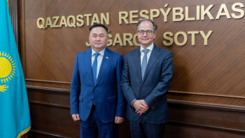 Фотография к новости: Жоғарғы сотқа Гаага конференциясының Бас хатшысы келді