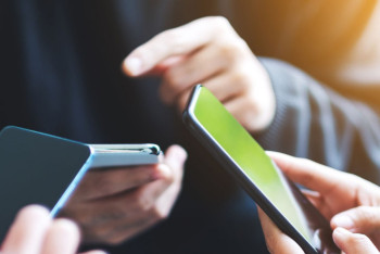 Фотография к новости: Астананың оқушылары мектепте телефон қолданудан бас тартты